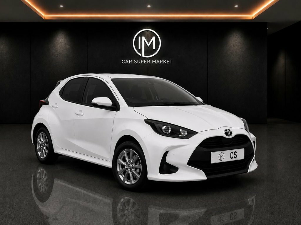 Toyota Yaris 1.5L Icon White #2