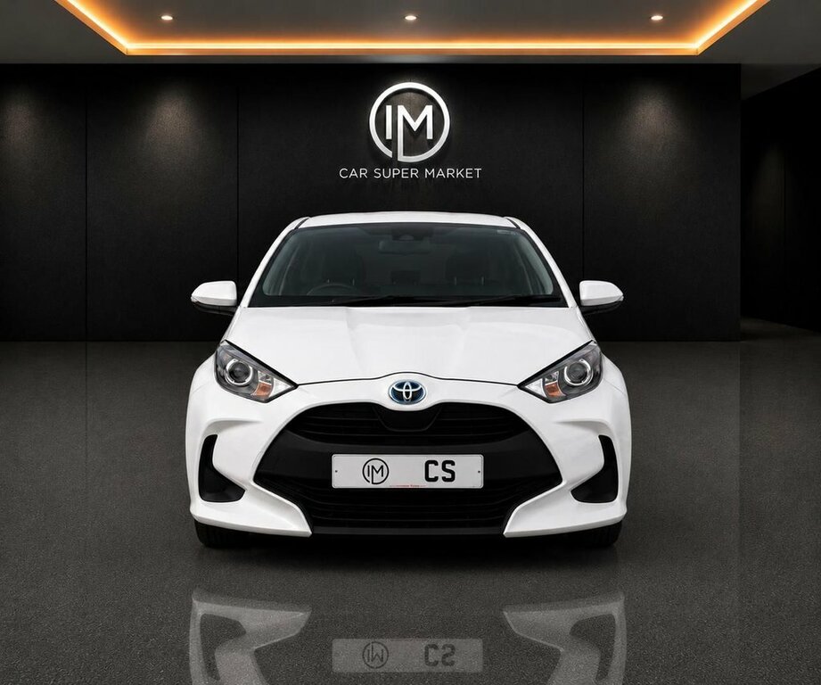 Toyota Yaris 1.5L Icon White