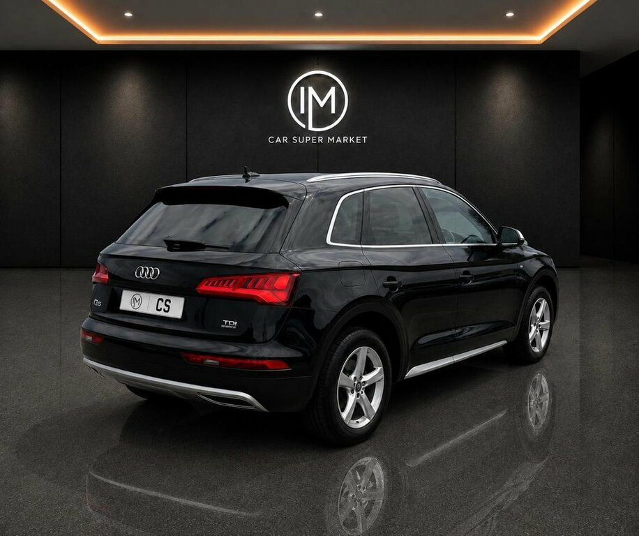 Audi Q5 2L Sport Black #4