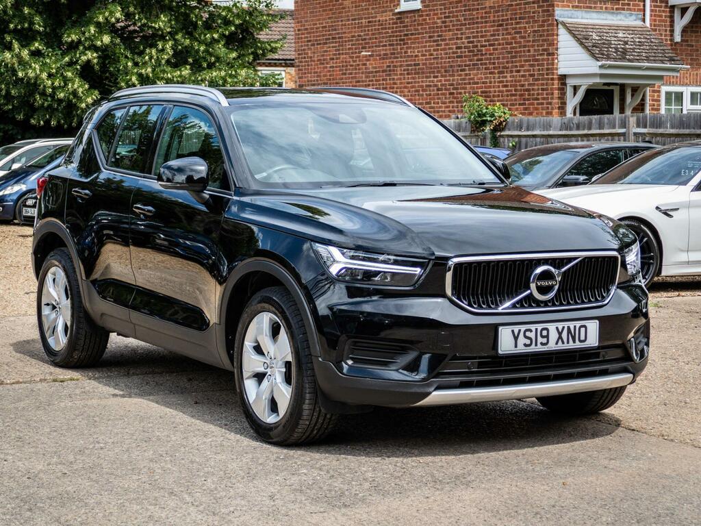 Volvo XC40 2.0 D3 Momentum Euro 6 Ss YS19XNO Black #4