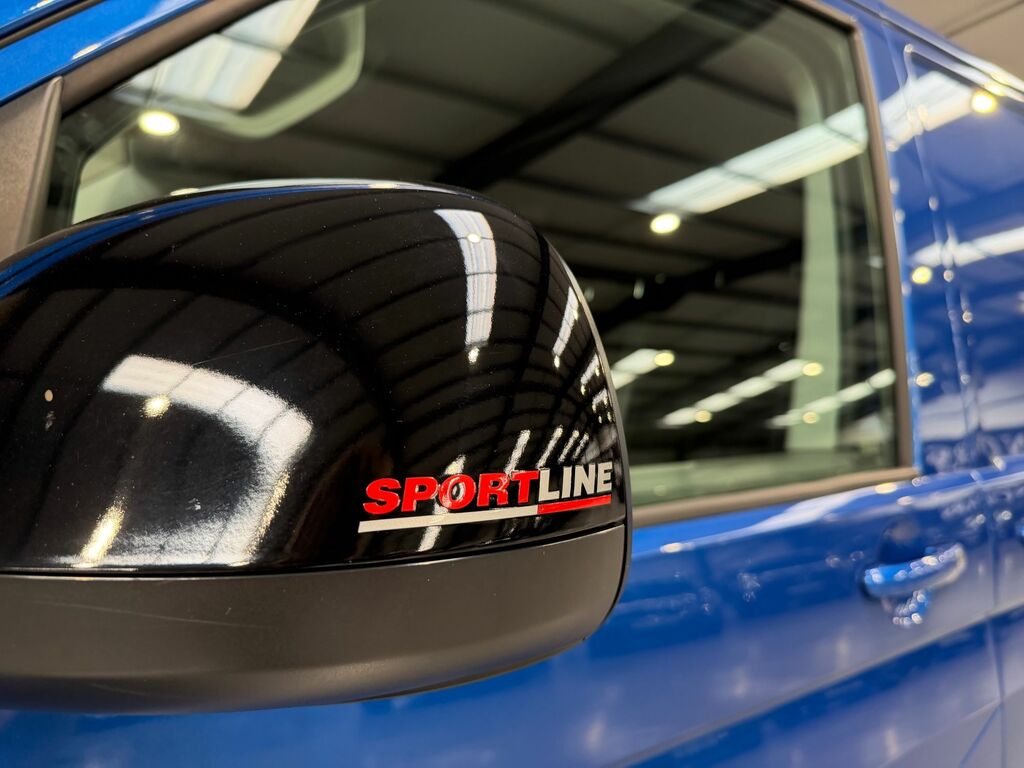 Volkswagen Transporter Sportline Combi White #20