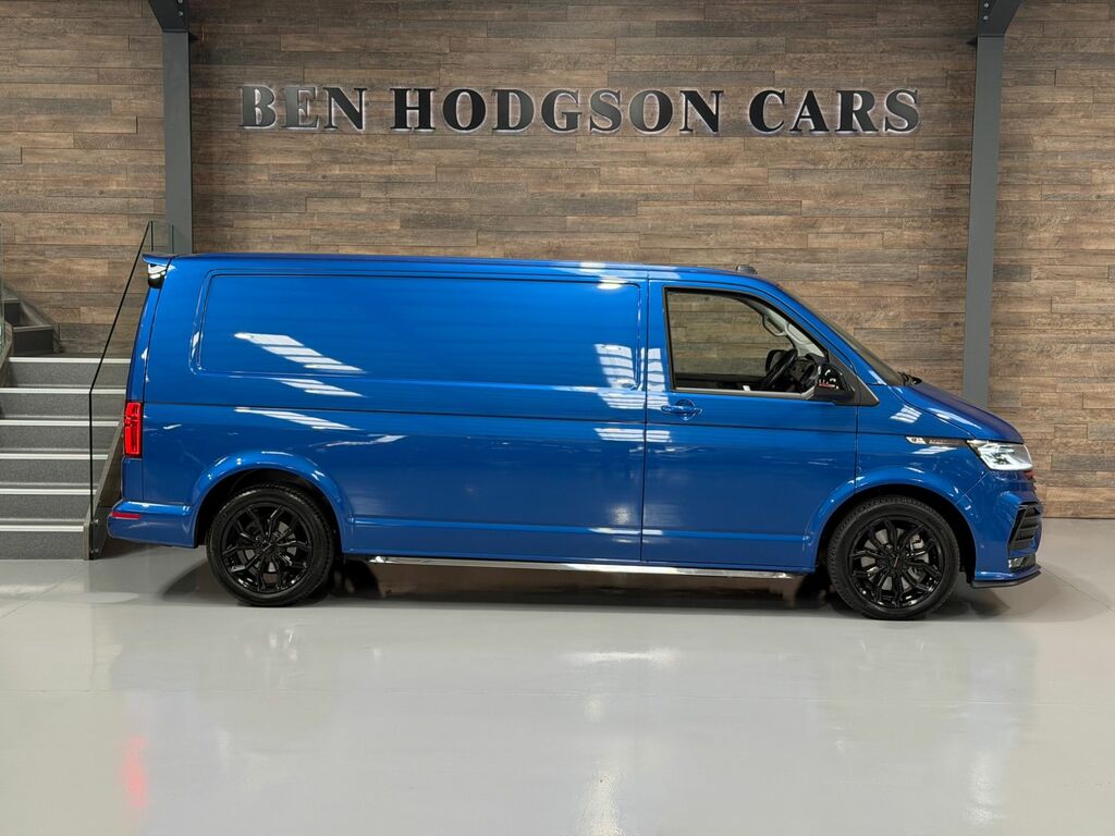 Volkswagen Transporter Sportline Combi White #25