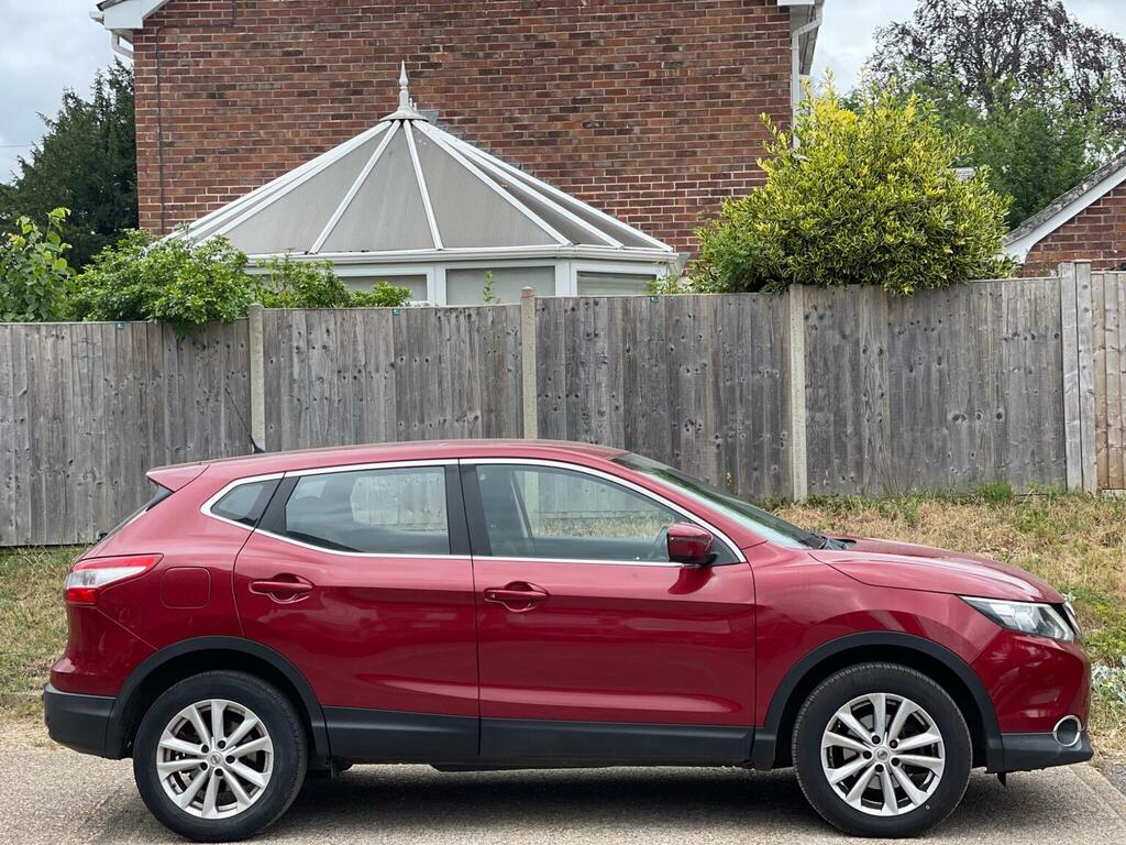 Nissan Qashqai 1.5 Dci Acenta 2Wd Euro 6 Ss Red #2