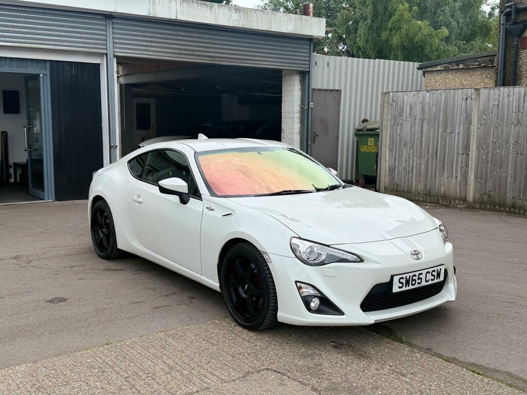 Toyota GT86 2.0 Boxer D-4s Coupe Euro 6 200 P White #5