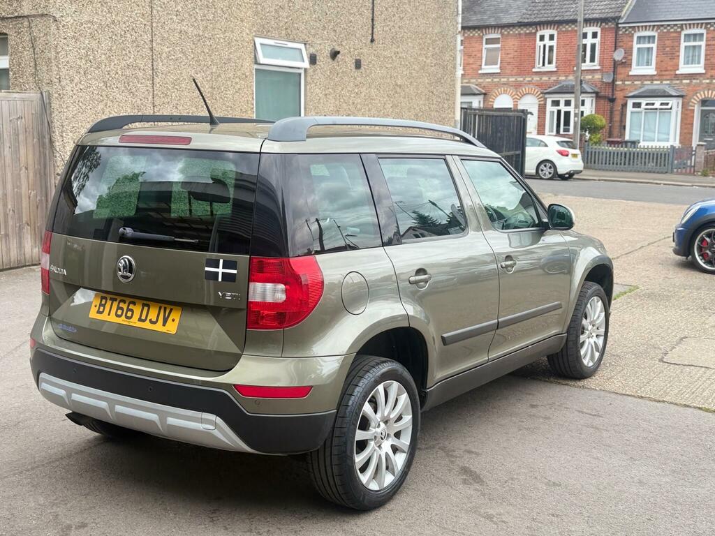 Skoda Yeti 1.2 Tsi Se Outdoor Dsg Euro 6 Ss Green #6