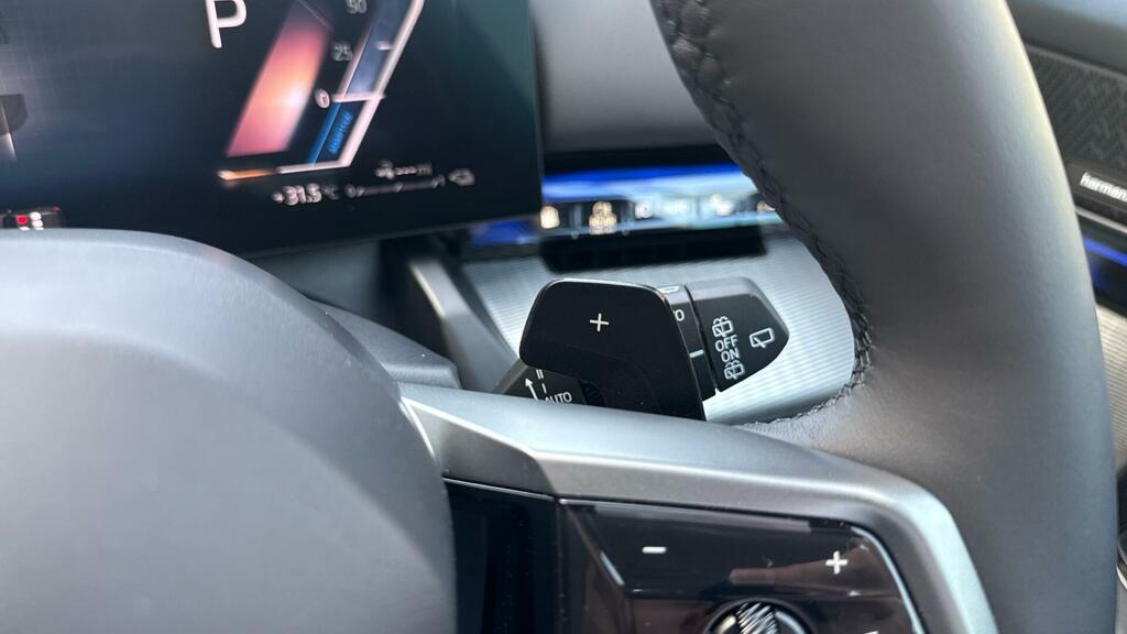 BMW 5 Series 550E Xdrive M Sport Black #34