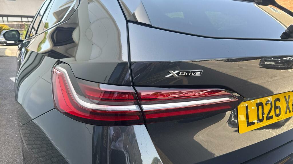 BMW 5 Series 550E Xdrive M Sport Black #24
