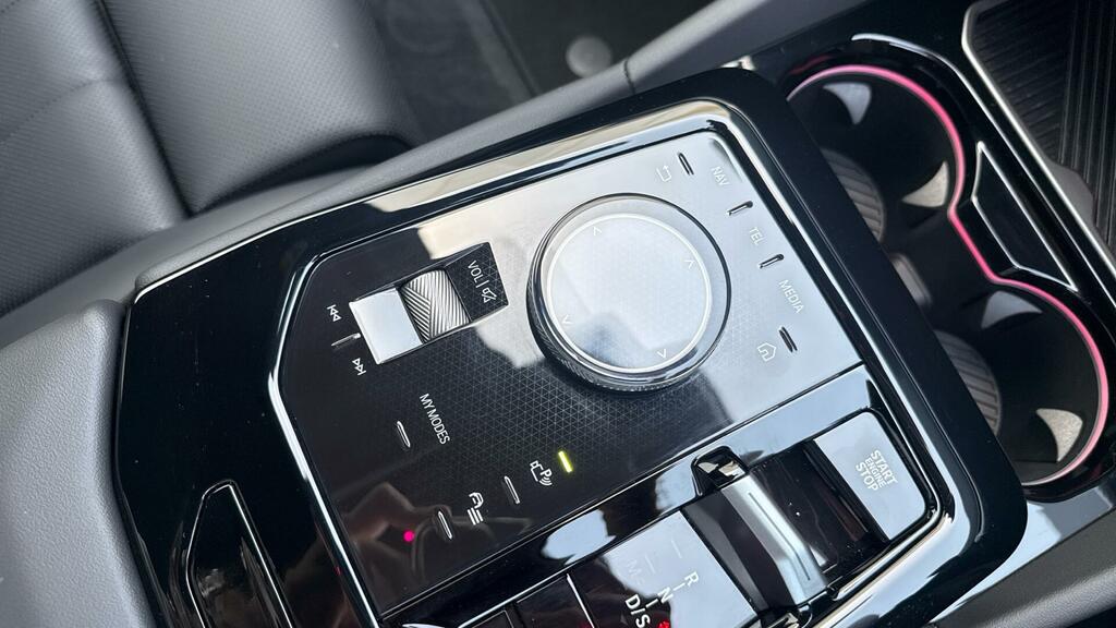 BMW 5 Series 550E Xdrive M Sport Black #19