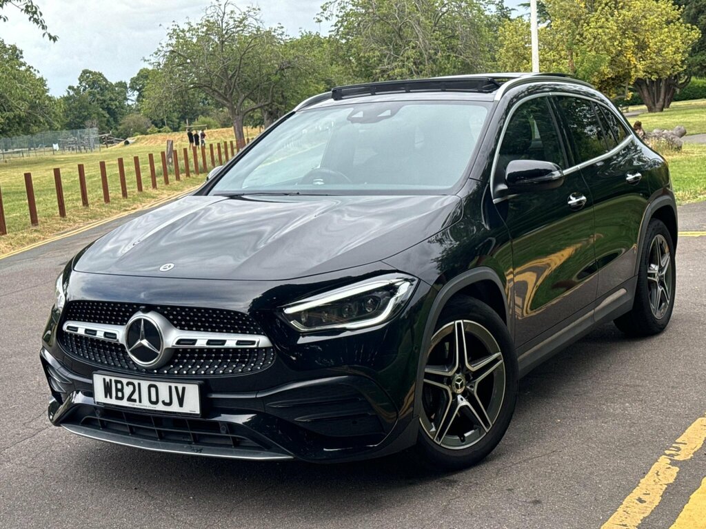 Mercedes-Benz GLA Class 1.3 Gla180 Amg Line Premium Plus 7G-dct Euro 6 Black