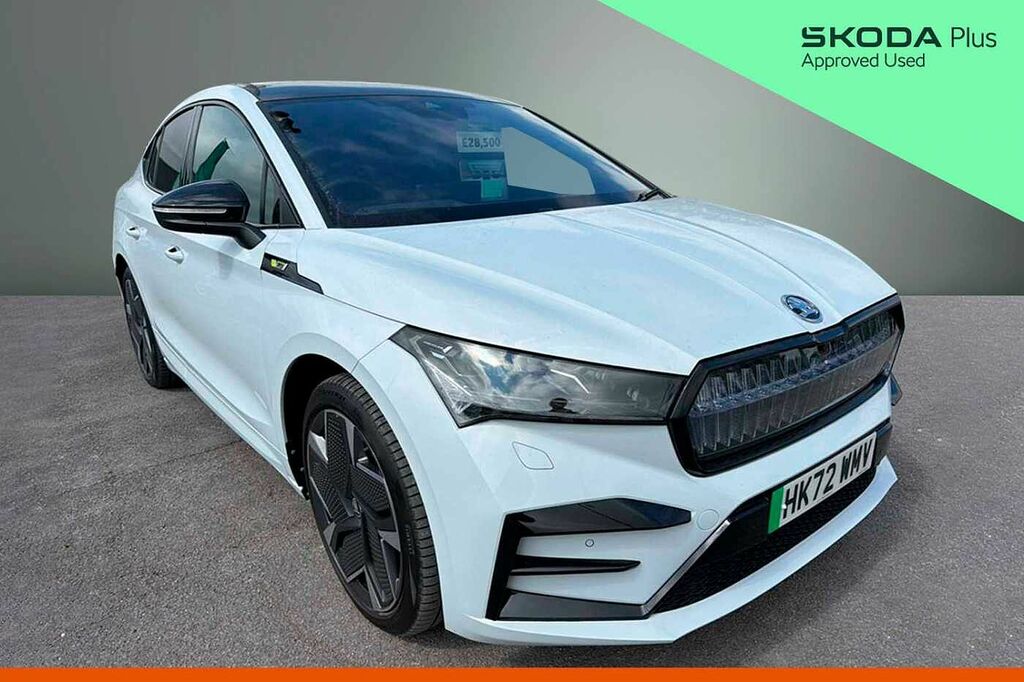 Skoda ENYAQ 220Kw Vrs 82Kwh 4X4 White