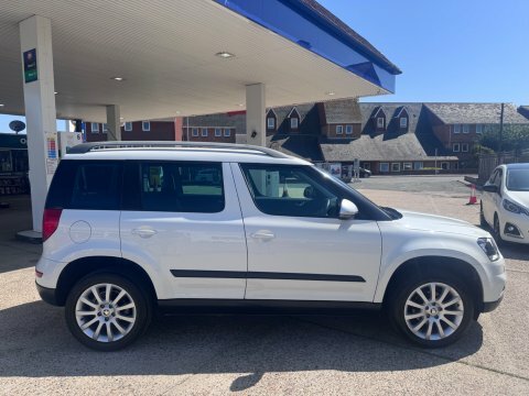 Skoda Yeti Outdoor Se Tsi MM14UXK White #4