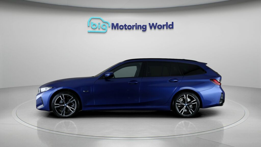 BMW 3 Series M Sport YC23ZMO Blue #4