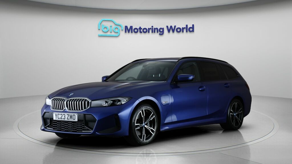 BMW 3 Series M Sport YC23ZMO Blue #3