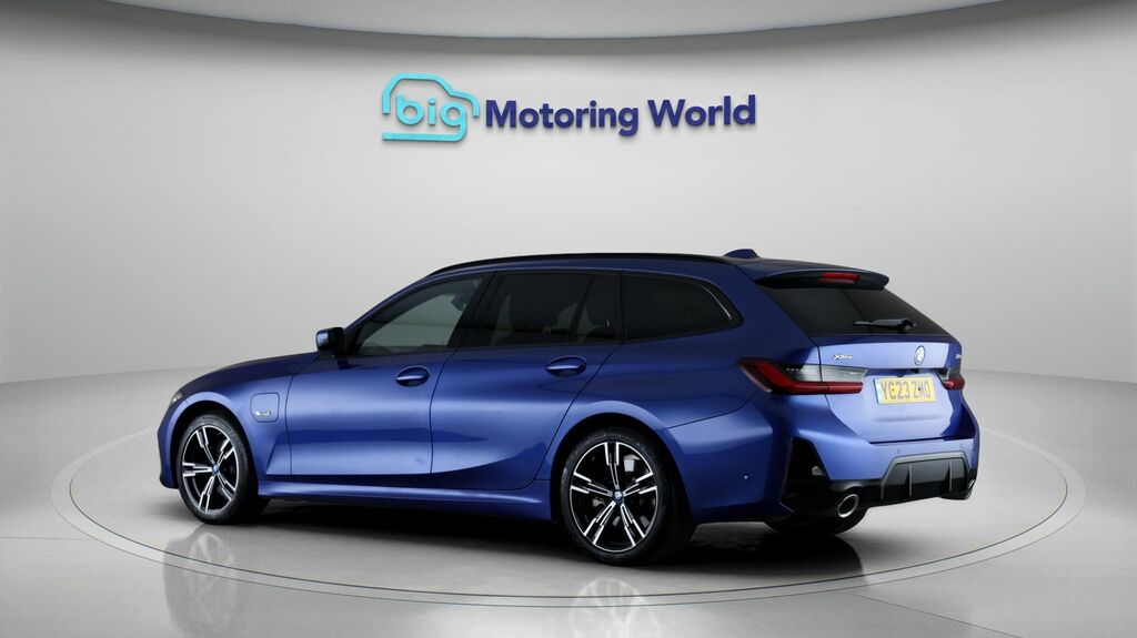 BMW 3 Series M Sport YC23ZMO Blue #5