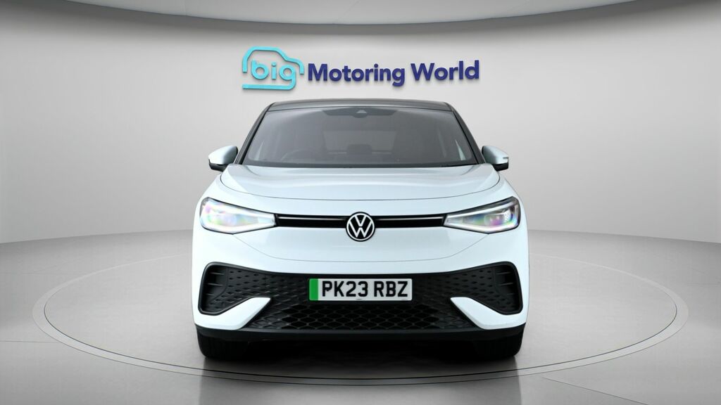 Volkswagen ID.5 Style White #2