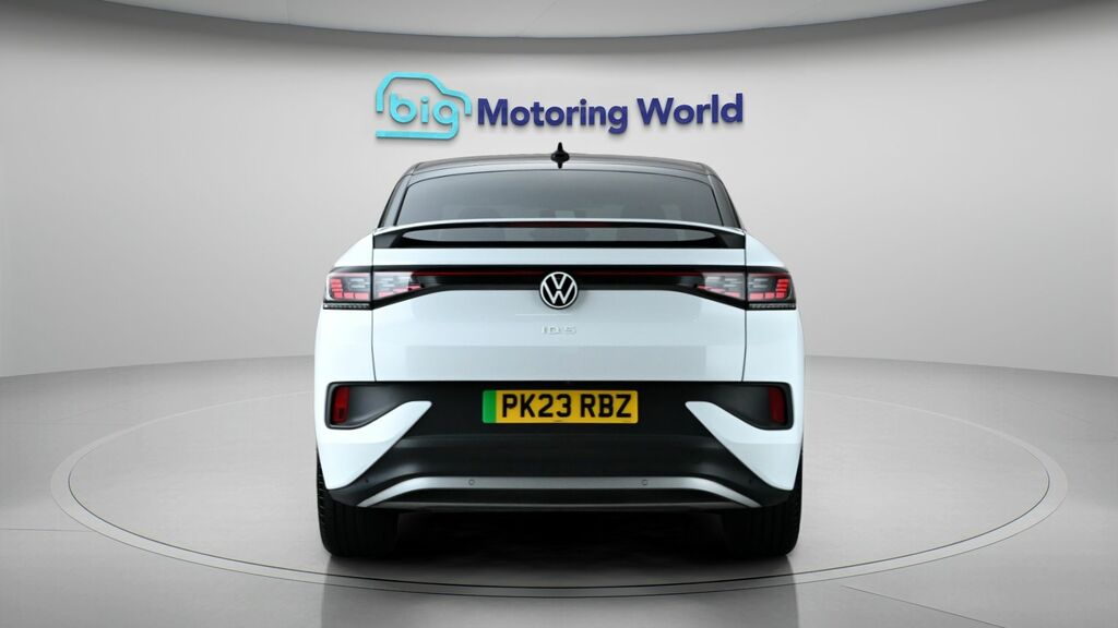 Volkswagen ID.5 Style White #6