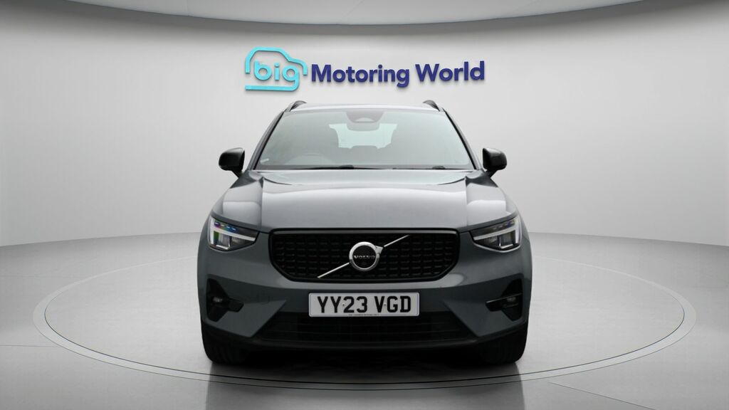 Volvo XC40 Plus Dark YY23VGD Grey #2