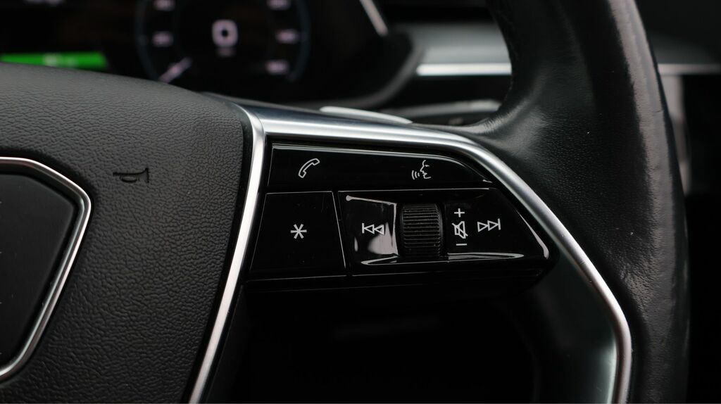 Audi E-tron Audi Estate 300Kw 55 Quattro 95Kwh S Line Grey #24