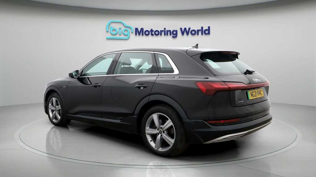 Audi E-tron Technik Black #5