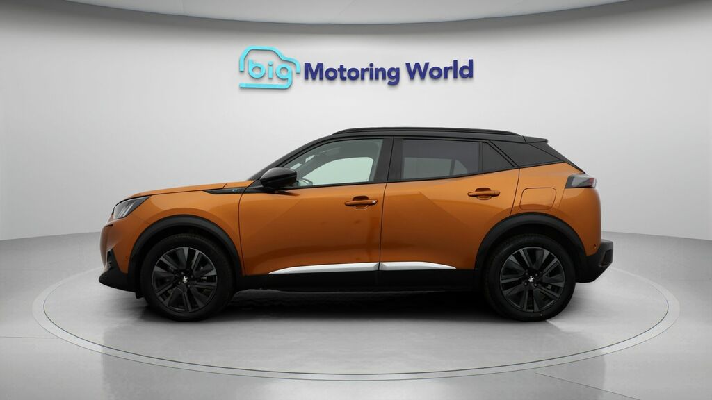 Peugeot e-2008 Gt Premium Orange #4