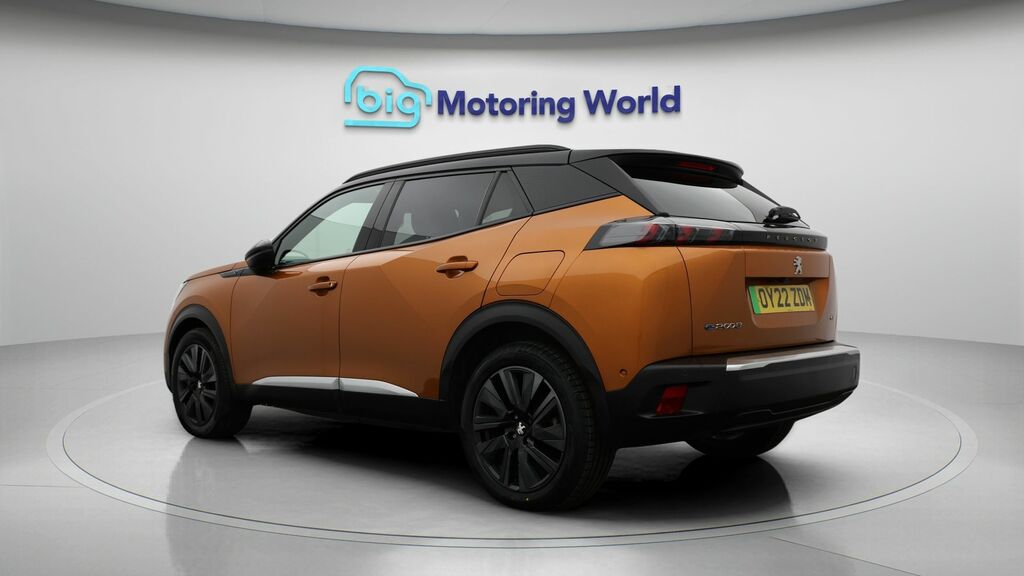 Peugeot e-2008 Gt Premium Orange #5