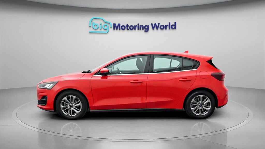 Ford Focus Titanium BT74ZWS Red #4