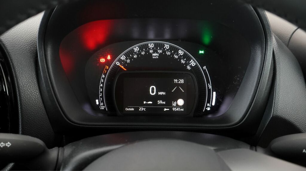 Toyota Aygo X 1.0 Vvt-i Pure White #10