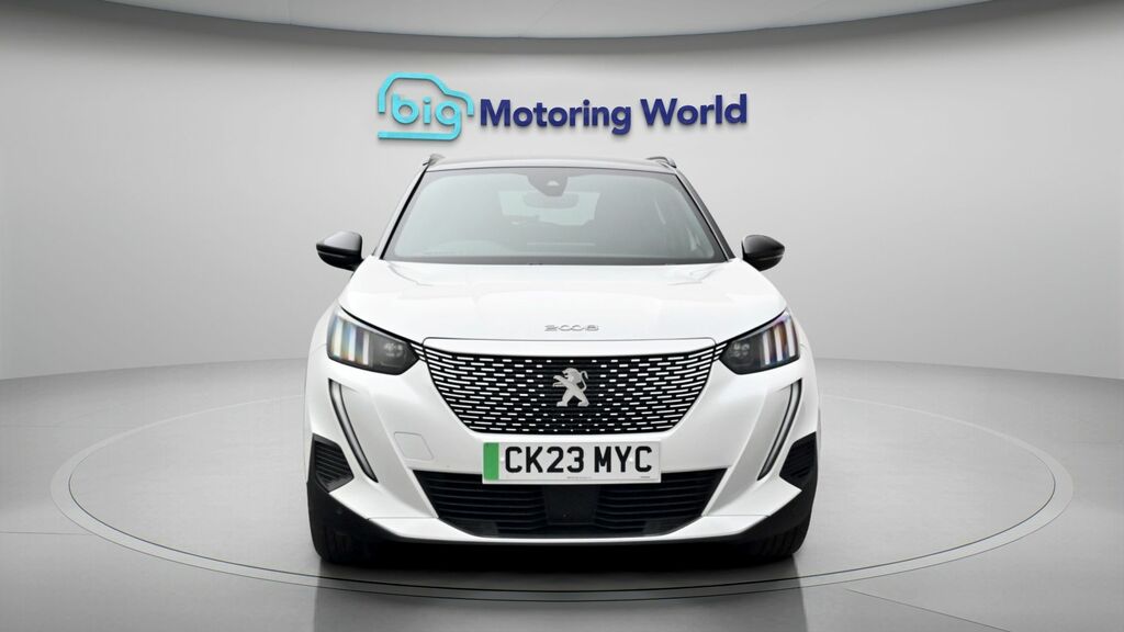 Peugeot e-2008 Gt White #2