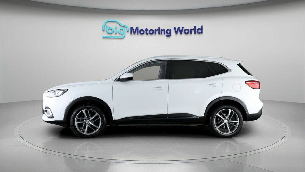 MG HS Exclusive White #4