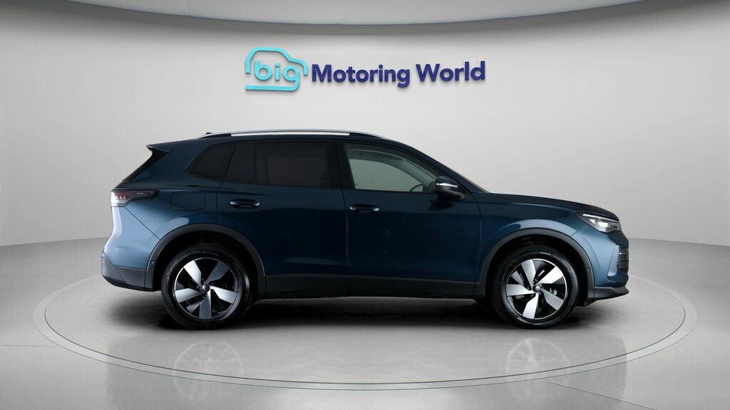 Volkswagen Tiguan R-line Blue #8