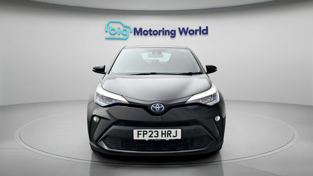 Toyota C-Hr Icon Black #2