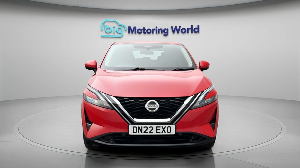 Nissan Qashqai Visia Red #2