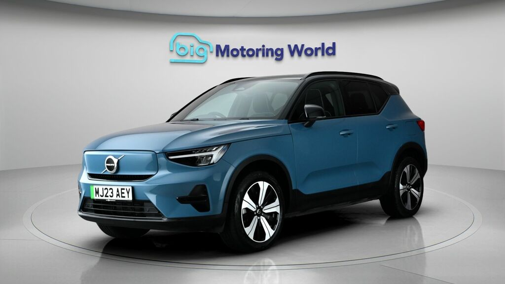 Volvo XC40 Core Blue #3