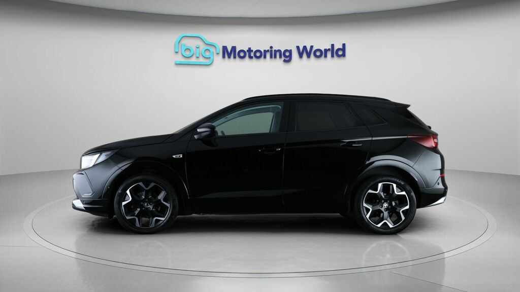 Vauxhall Grandland Ultimate Black #4