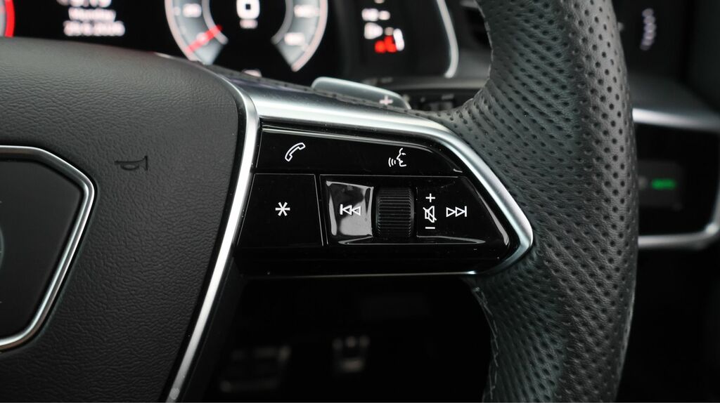 Audi A6 Saloon 50 Tfsi E 17.9Kwh Quattro Black Edition S Tron White #21