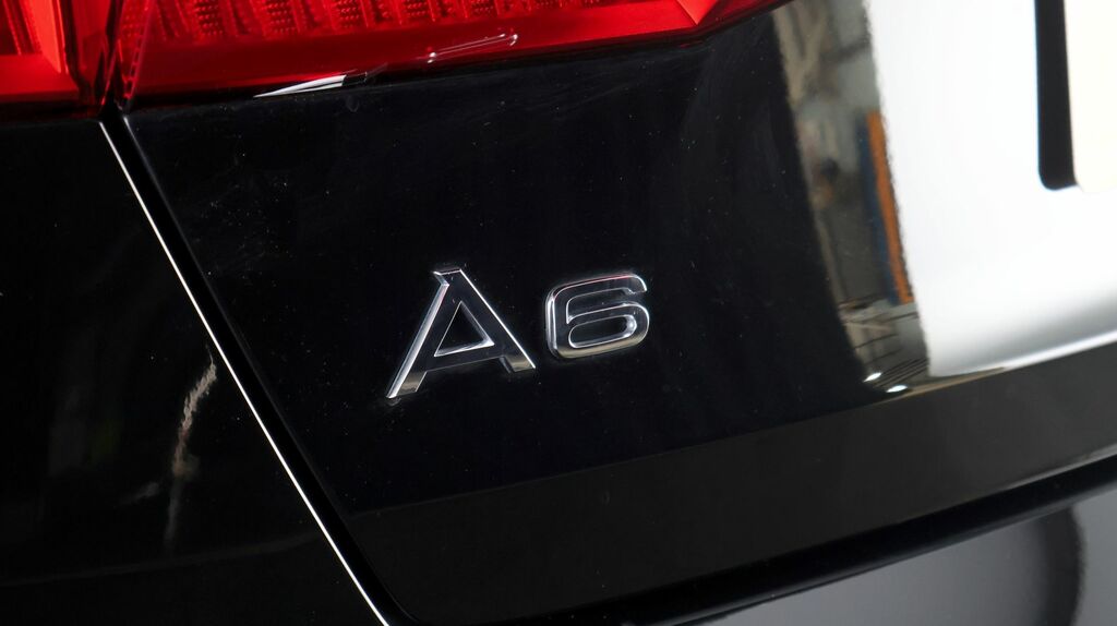 Audi A6 Saloon 50 Tfsi E 17.9Kwh Quattro Black Edition S Tron White #19