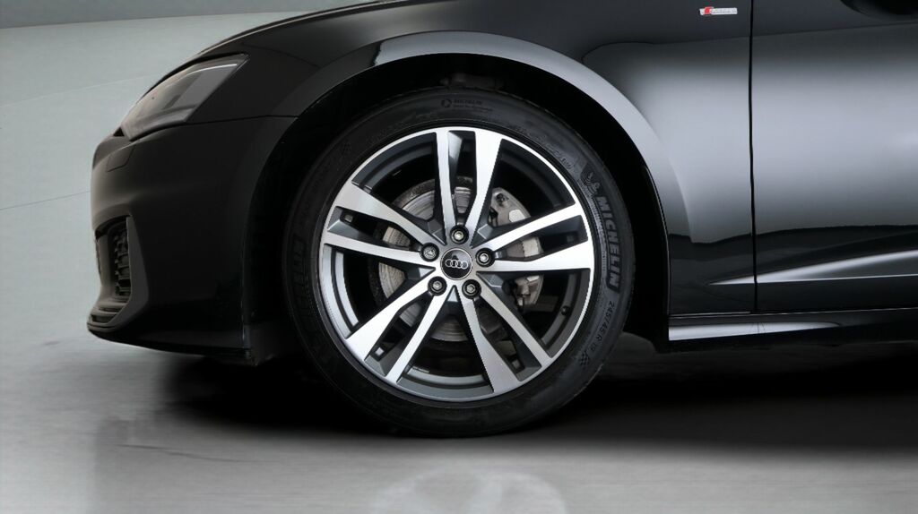 Audi A6 Saloon 50 Tfsi E 17.9Kwh Quattro Black Edition S Tron White #17