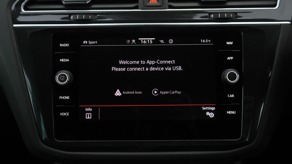 Volkswagen Tiguan 1.5 Etsi 150 Elegance Launch Edition Dsg White #23