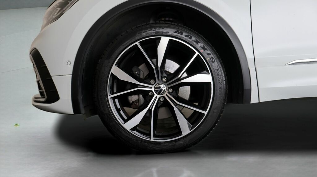 Volkswagen Tiguan 1.5 Etsi 150 Elegance Launch Edition Dsg White #17