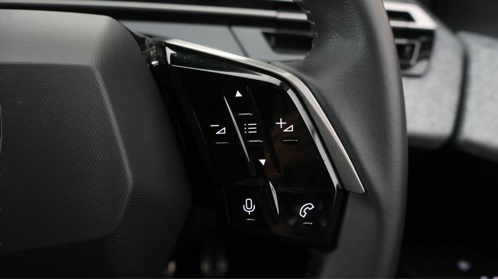 Peugeot 5008 1.2 Hybrid 145 Allure E-dsc6 Grey #22