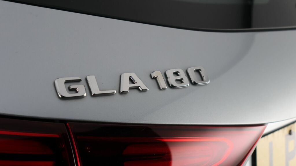 Mercedes-Benz GLA Class 1.3 Gla200h Mhev Amg Line Executive 7G-dct Euro Black #20