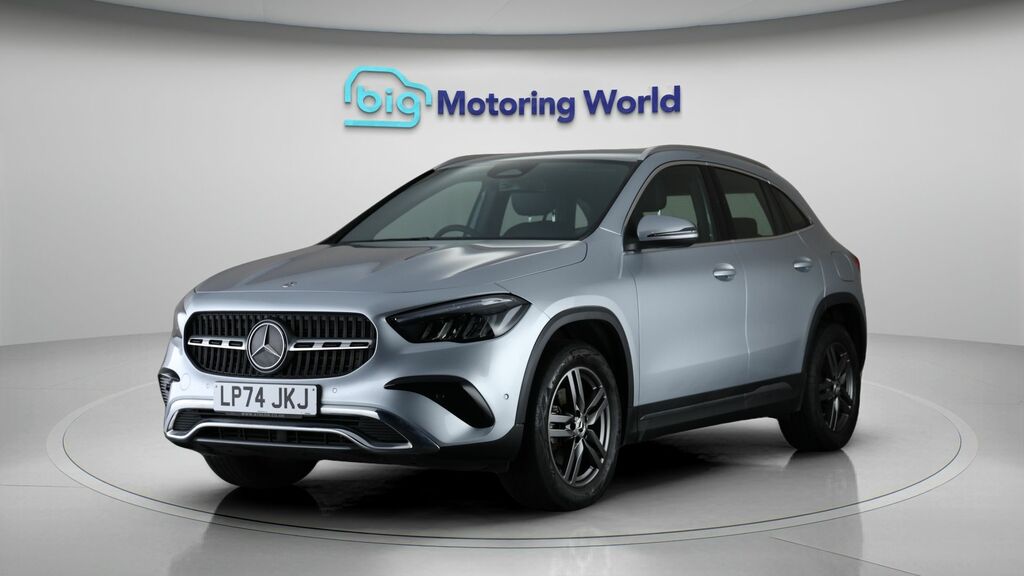 Mercedes-Benz GLA Class Sport Edition Silver #3