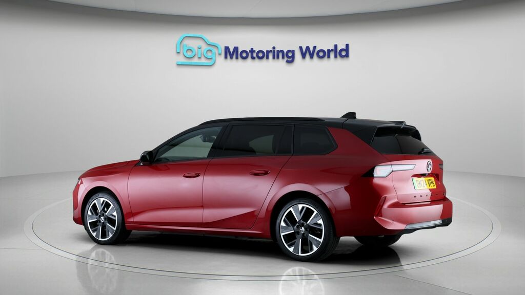 Vauxhall Astra Ultimate Red #5
