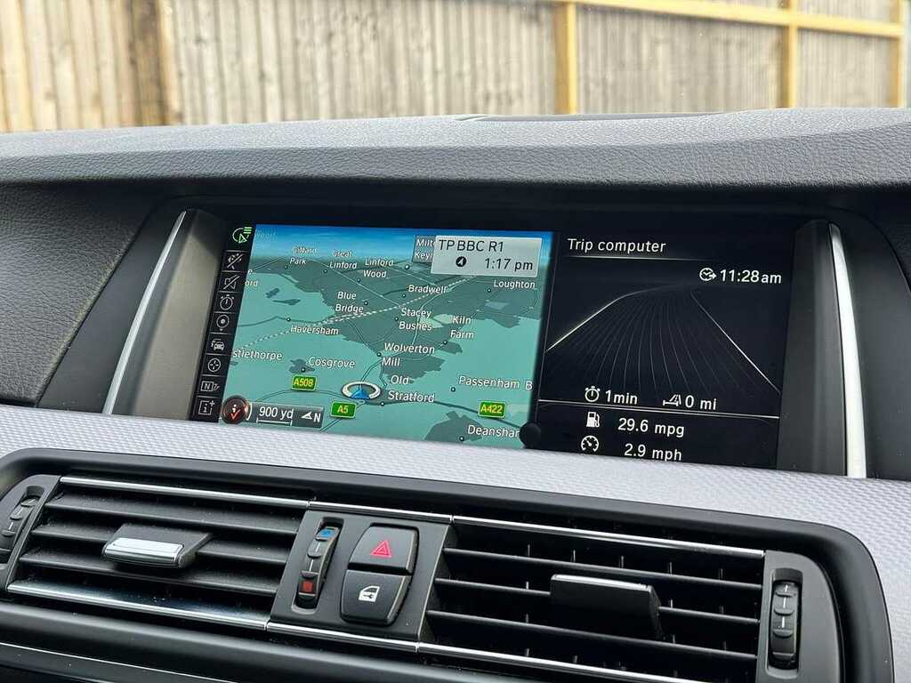 BMW 5 Series Saloon 520D M Sport 2015 White #31