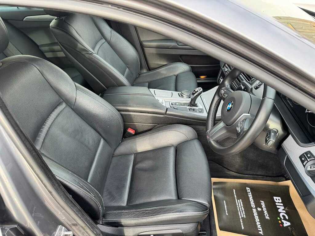 BMW 5 Series Saloon 520D M Sport 2015 White #11