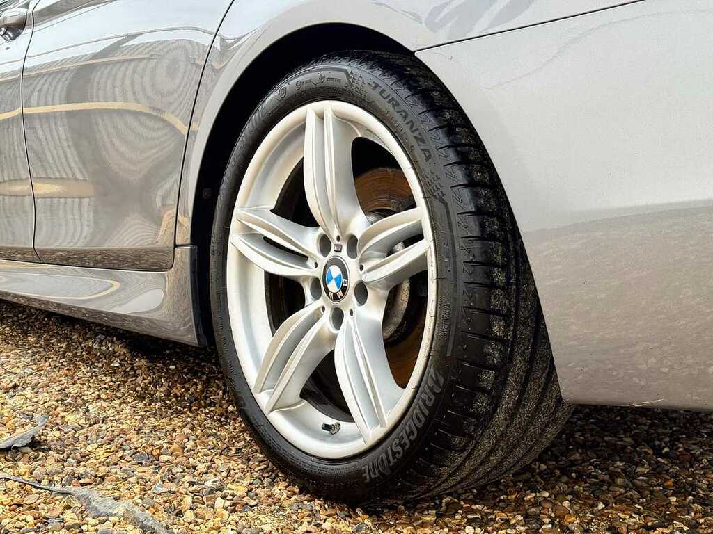 BMW 5 Series Saloon 520D M Sport 2015 White #29