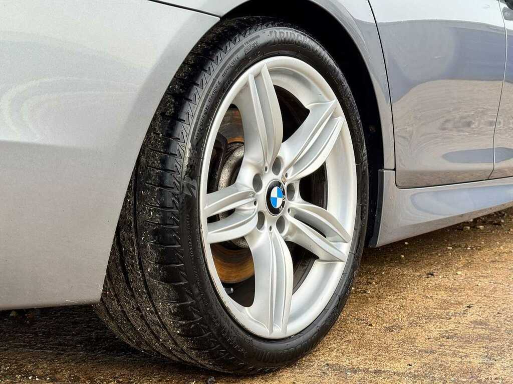 BMW 5 Series Saloon 520D M Sport 2015 White #30
