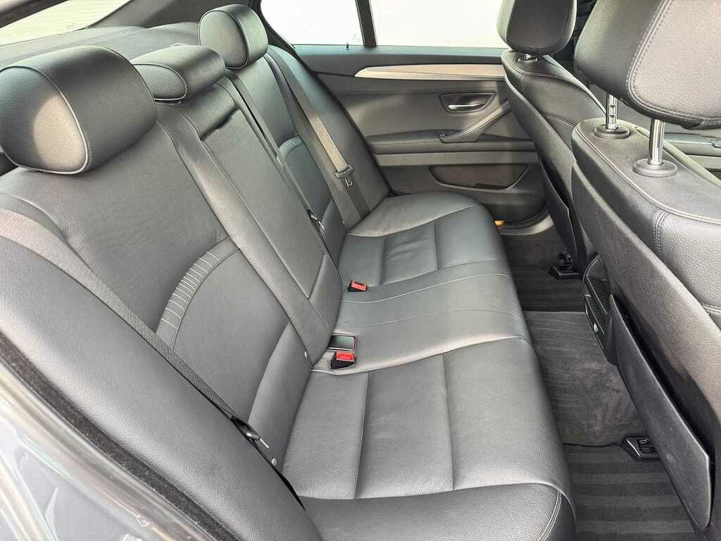 BMW 5 Series Saloon 520D M Sport 2015 White #15