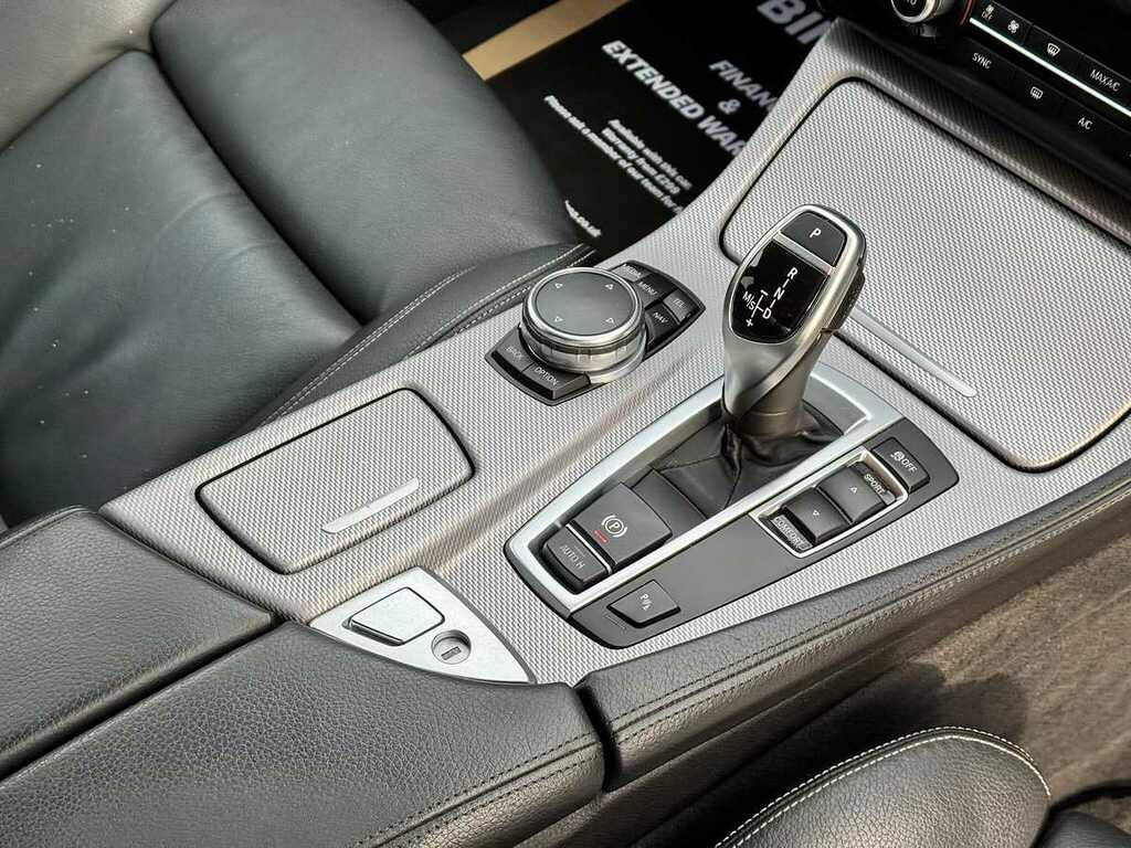 BMW 5 Series Saloon 520D M Sport 2015 White #9