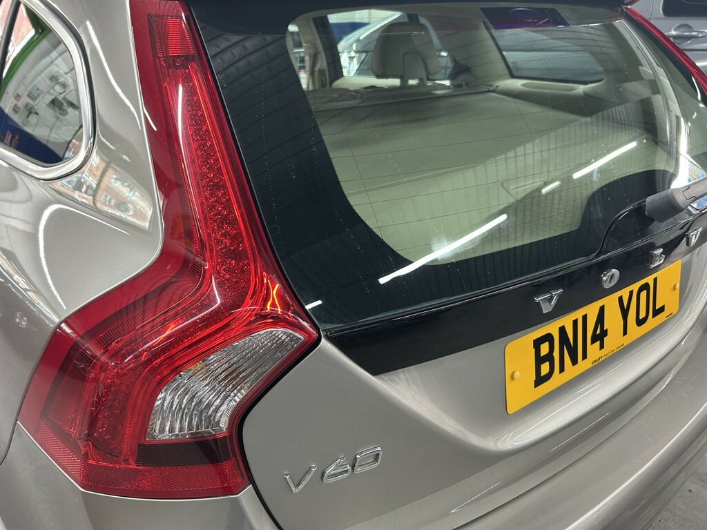 Volvo V60 2.0 D4 Se Nav Geartronic Euro 6 Ss Blue #58